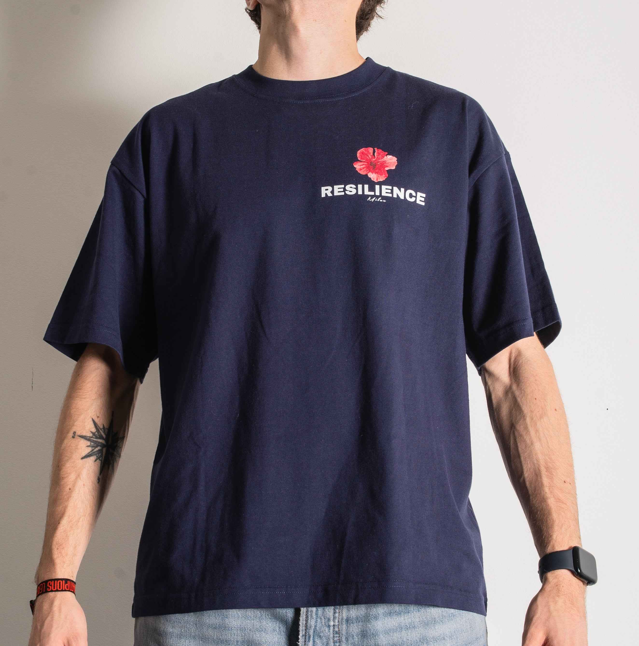 t-shirt blu navy Resilience
